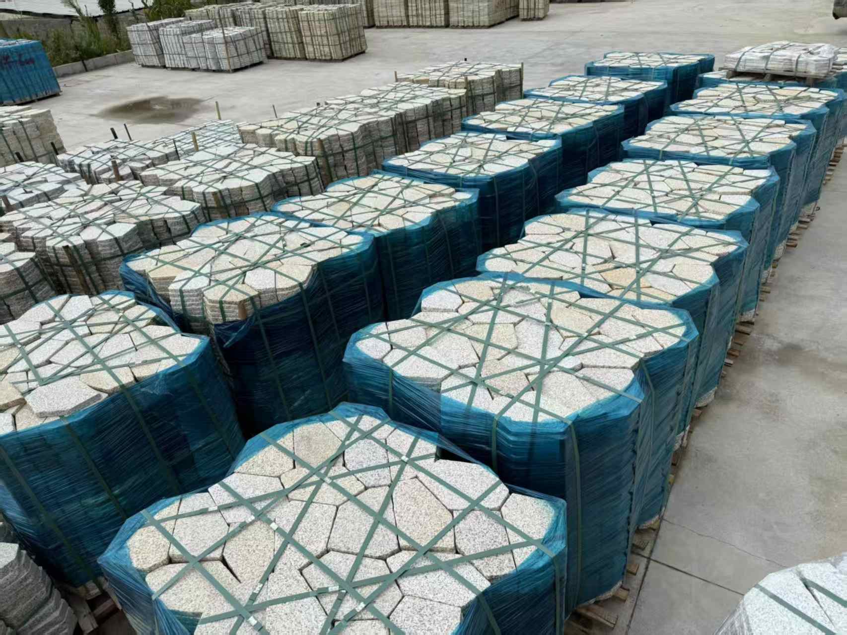 毕节黄金麻冰裂纹 碎拼